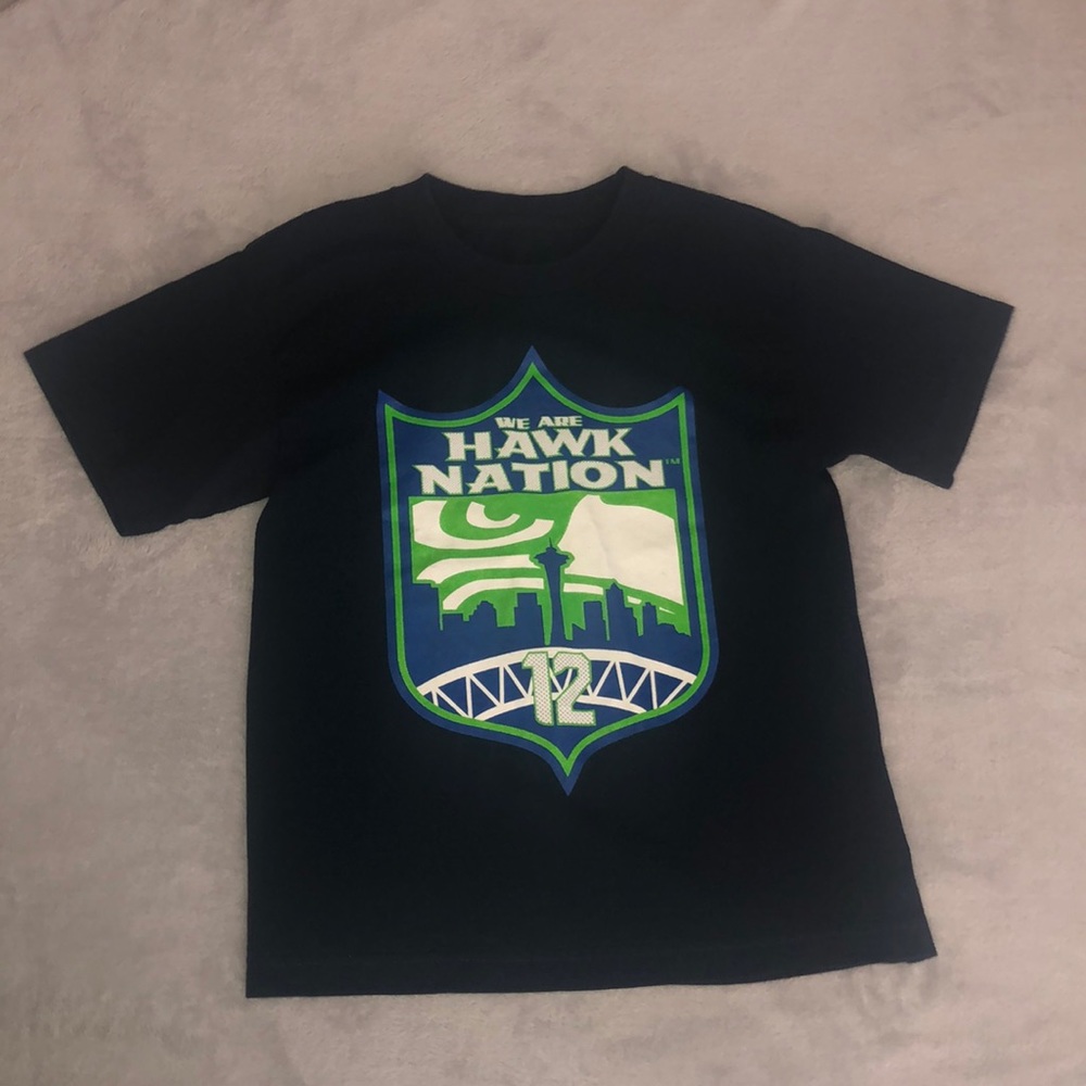Youth Seahawks Tee Shirt. Size Medium.